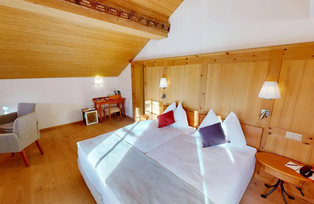 Schweizerhaus Swiss Quality Hotel-1